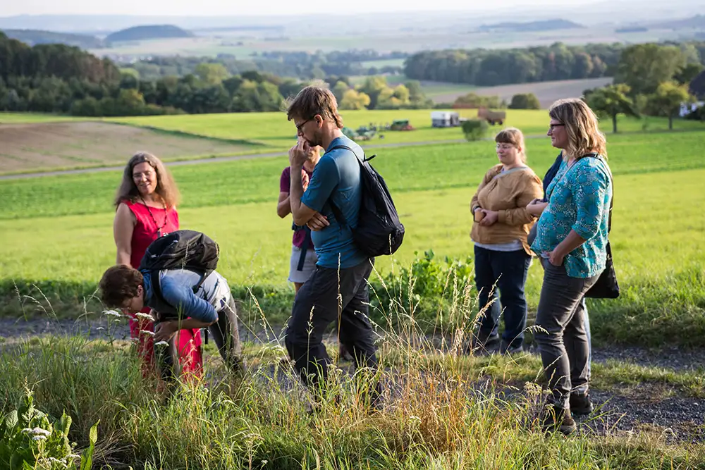 Herz Natur Sein - Kräuterwanderung Kassel Hofgeismar Niedenstein